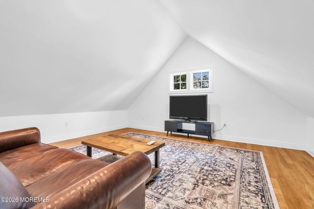 16 Storms Avenue, Park Ridge, NJ 07656