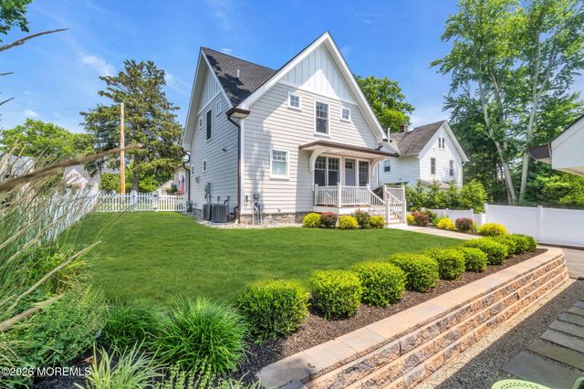 16 Storms Avenue, Park Ridge, NJ 07656