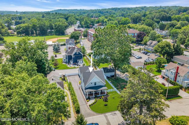 16 Storms Avenue, Park Ridge, NJ 07656