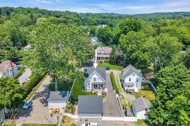 16 Storms Avenue, Park Ridge, NJ 07656