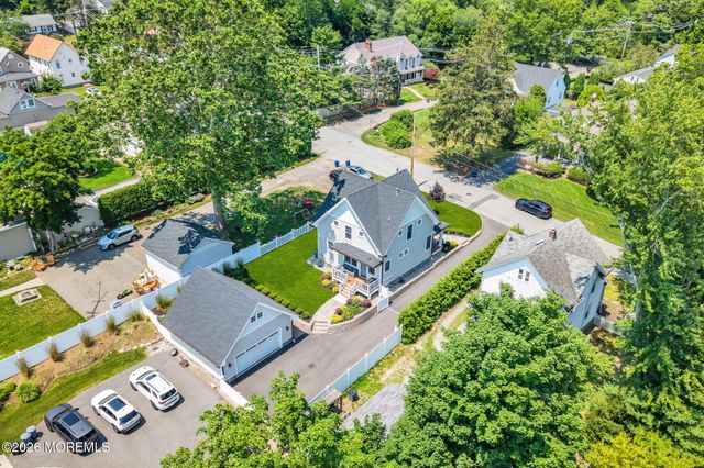 16 Storms Avenue, Park Ridge, NJ 07656