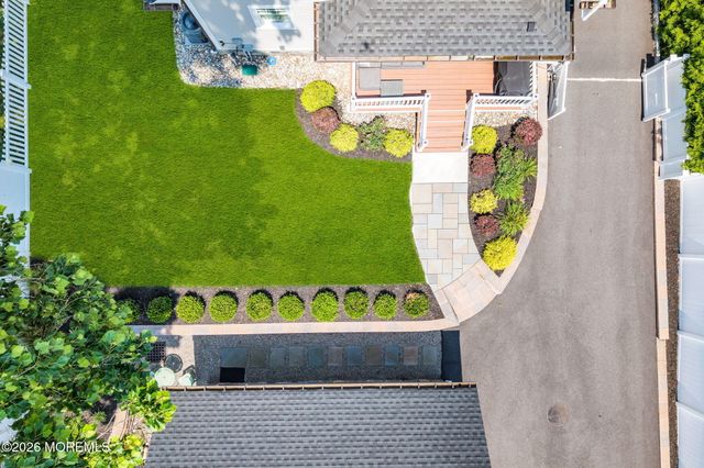 16 Storms Avenue, Park Ridge, NJ 07656