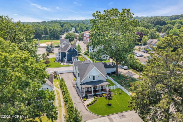 16 Storms Avenue, Park Ridge, NJ 07656