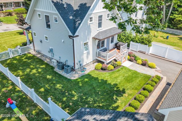 16 Storms Avenue, Park Ridge, NJ 07656