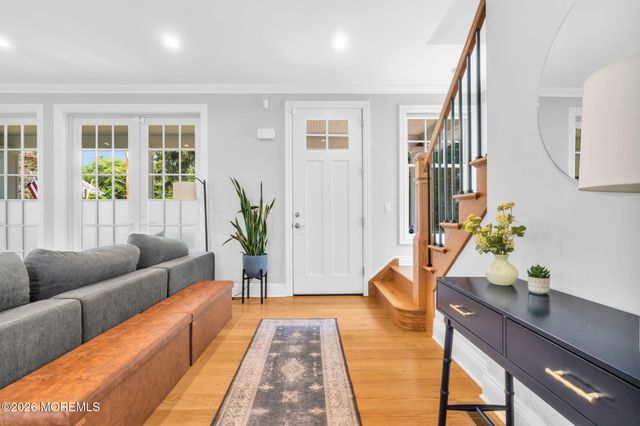 16 Storms Avenue, Park Ridge, NJ 07656