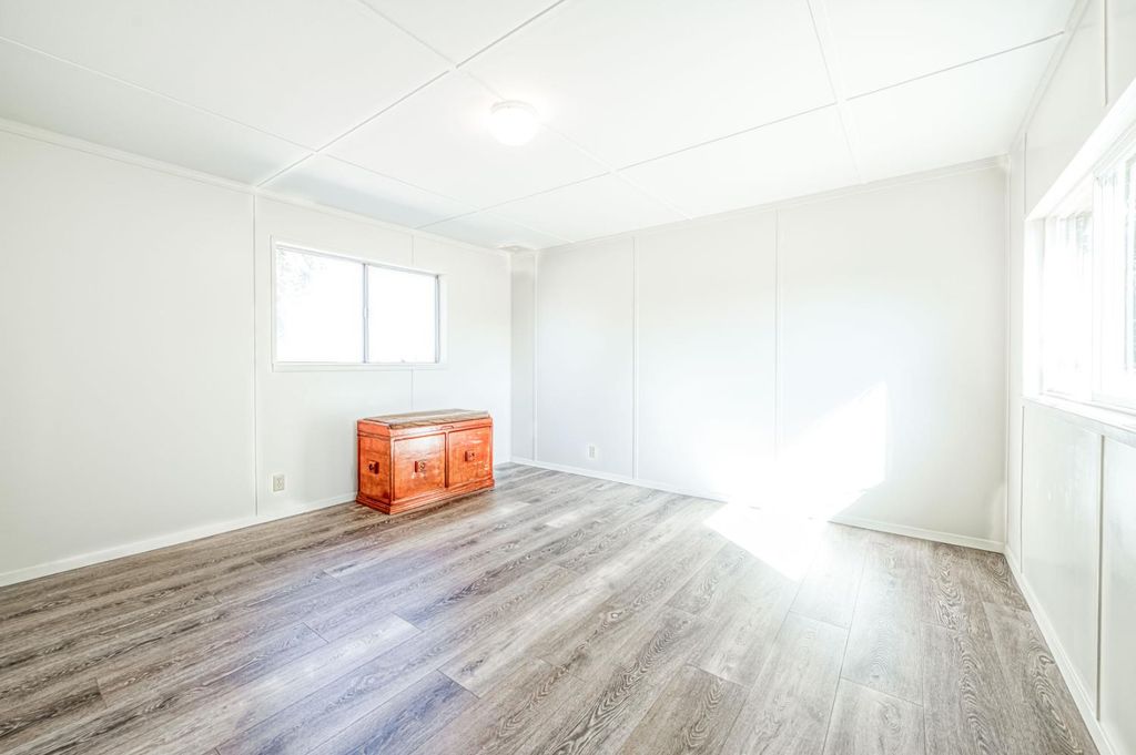 Image 15 of property listing at 10426 S Bethel Avenue, Selma, CA 93662