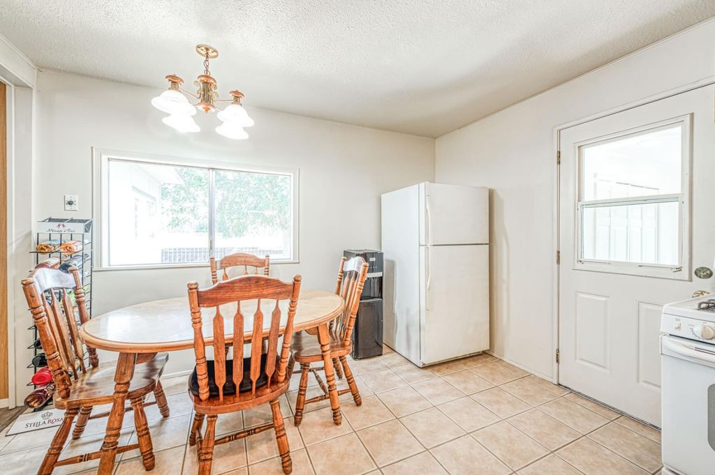 Image 19 of property listing at 10426 S Bethel Avenue, Selma, CA 93662
