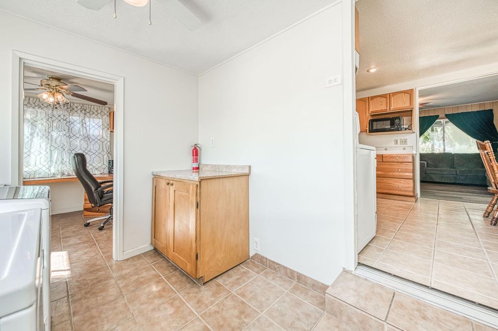 Image 21 of property listing at 10426 S Bethel Avenue, Selma, CA 93662