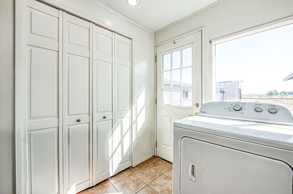Image 22 of property listing at 10426 S Bethel Avenue, Selma, CA 93662