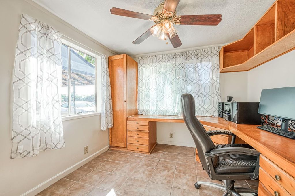 Image 24 of property listing at 10426 S Bethel Avenue, Selma, CA 93662