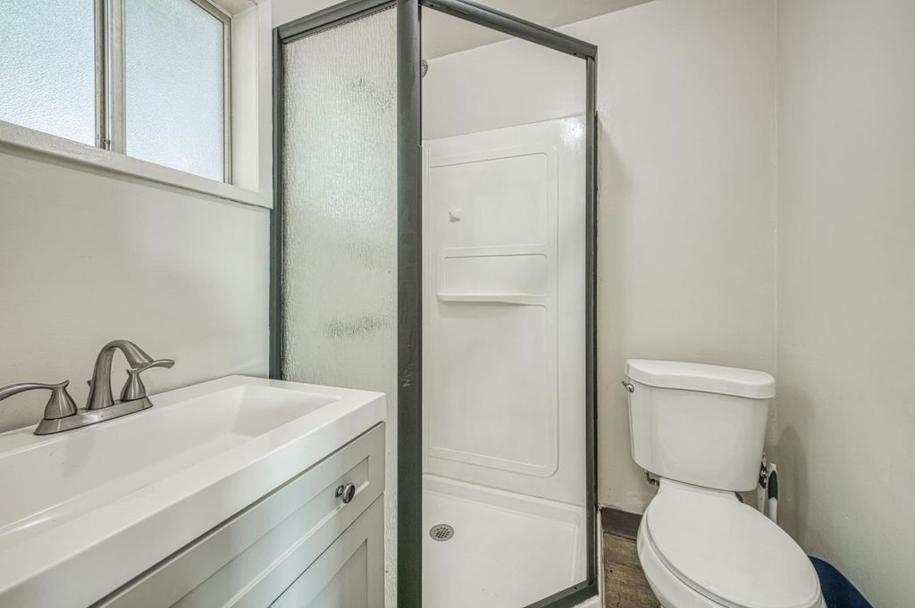 Image 29 of property listing at 10426 S Bethel Avenue, Selma, CA 93662