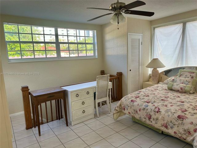 870 NW 14th Ct, Miami, FL 33125