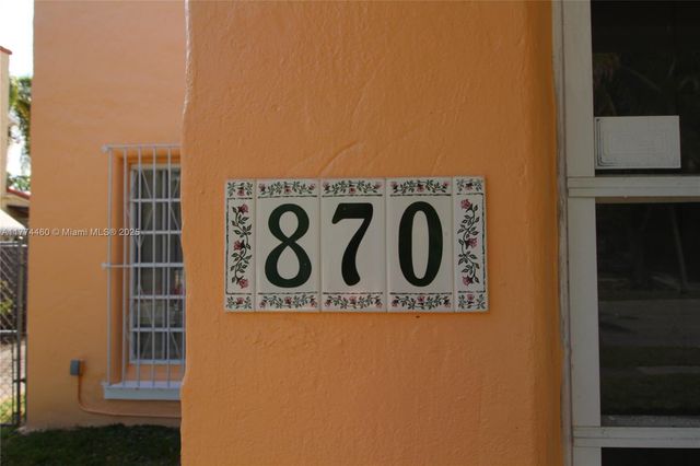 870 NW 14th Ct, Miami, FL 33125