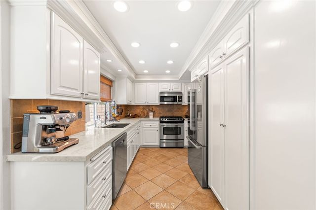 254 Las Riendas, Fullerton, CA 92835