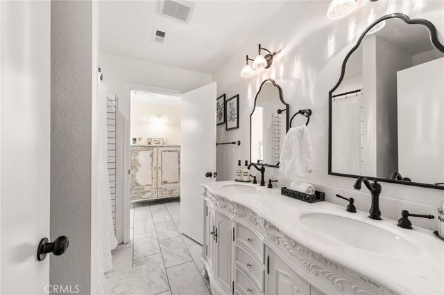 254 Las Riendas, Fullerton, CA 92835