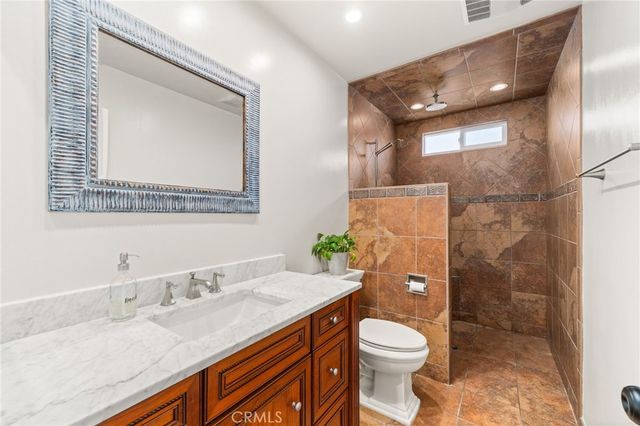 254 Las Riendas, Fullerton, CA 92835
