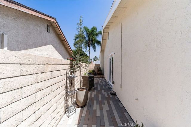 254 Las Riendas, Fullerton, CA 92835