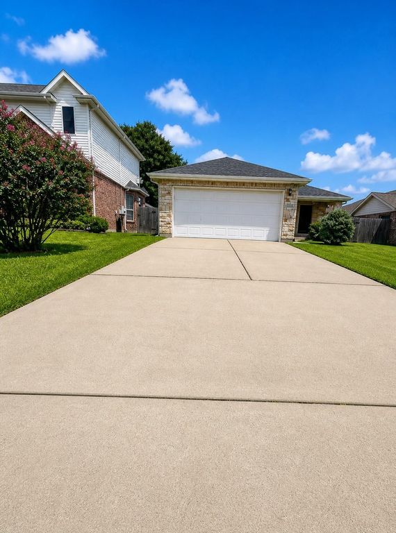 11020 Mistic Moon Court, Houston, TX 77064