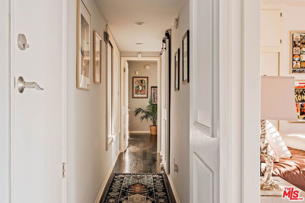 Image 33 of property listing at 2855 Effie Street, Los Angeles, CA 90026