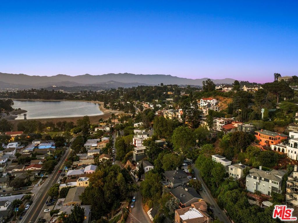 Image 43 of property listing at 2855 Effie Street, Los Angeles, CA 90026