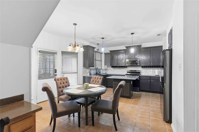 908 Chauvin Drive, Cedar Hill, TX 75104