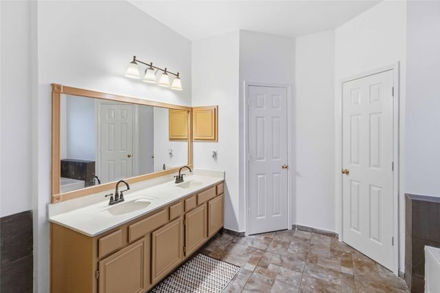 908 Chauvin Drive, Cedar Hill, TX 75104