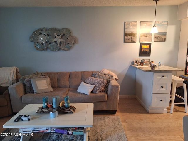 548 Ocean Boulevard, 17, Long Branch, NJ 07740