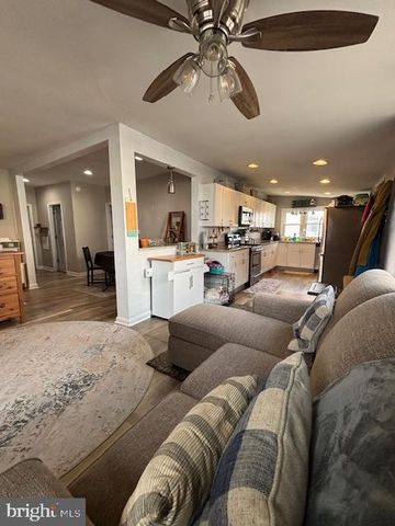 4715 GIRTON AVE, Shady Side, MD 20764