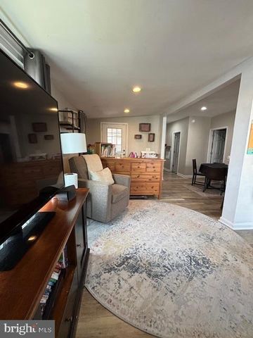 4715 GIRTON AVE, Shady Side, MD 20764