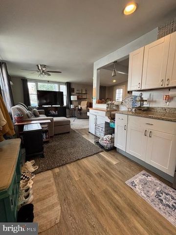 4715 GIRTON AVE, Shady Side, MD 20764