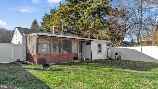 1065 JANES RD, Dover, DE 19901