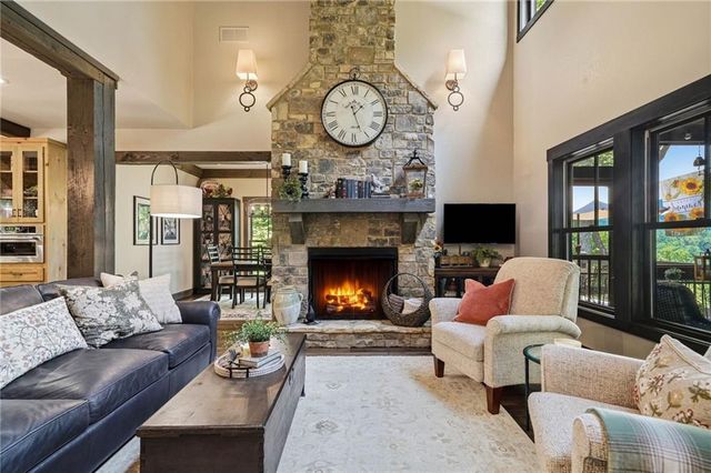 427 Greystone Trace, Ellijay, GA 30536