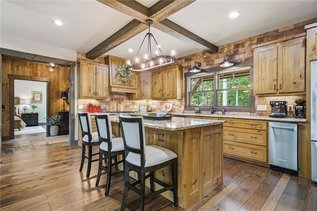 427 Greystone Trace, Ellijay, GA 30536