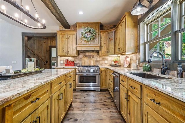 427 Greystone Trace, Ellijay, GA 30536