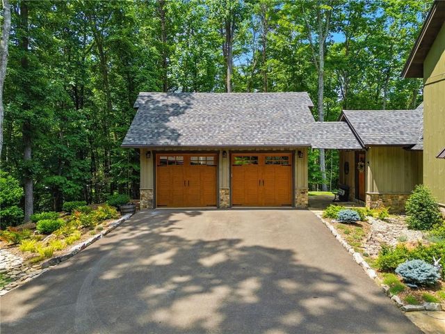 427 Greystone Trace, Ellijay, GA 30536