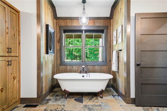 427 Greystone Trace, Ellijay, GA 30536