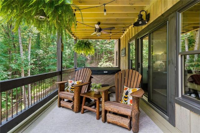 427 Greystone Trace, Ellijay, GA 30536