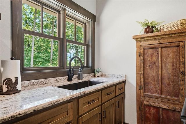 427 Greystone Trace, Ellijay, GA 30536