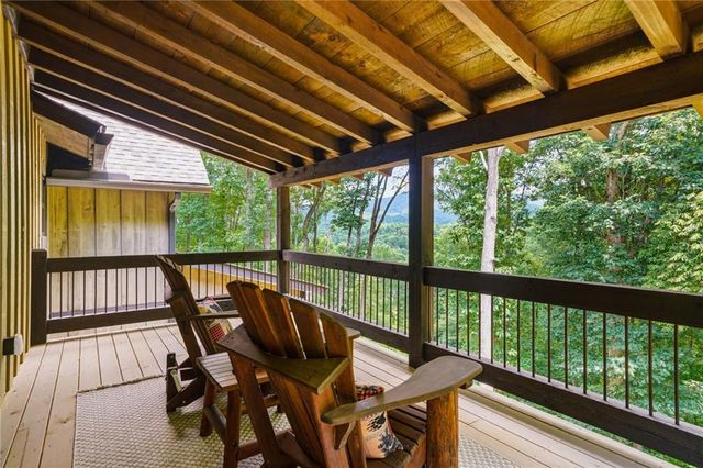 427 Greystone Trace, Ellijay, GA 30536