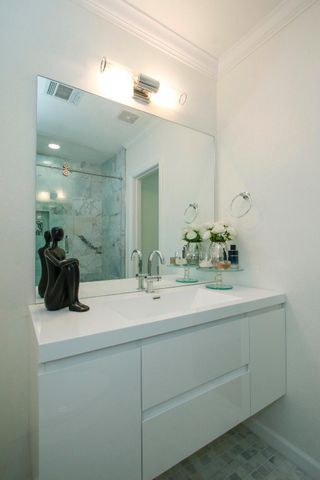 5313 De Lange Lane, Houston, TX 77092