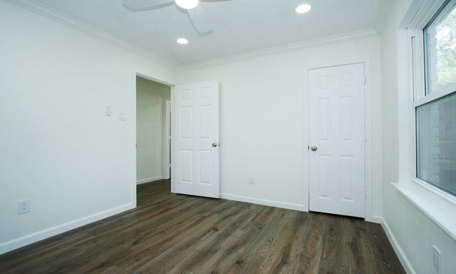 5313 De Lange Lane, Houston, TX 77092