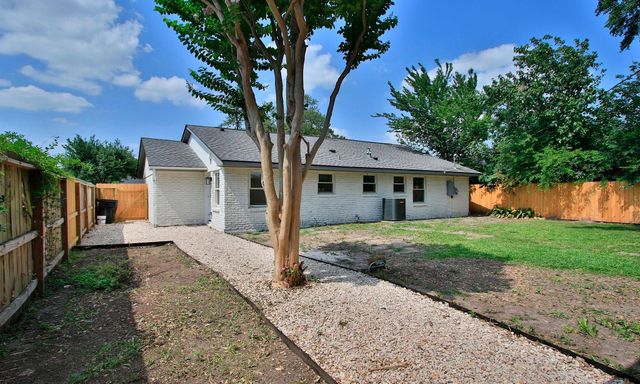 5313 De Lange Lane, Houston, TX 77092