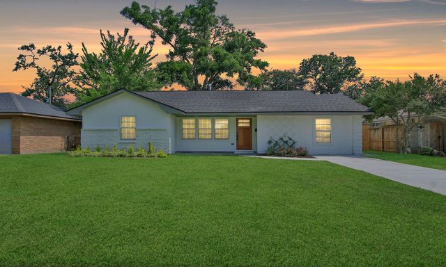 5313 De Lange Lane, Houston, TX 77092