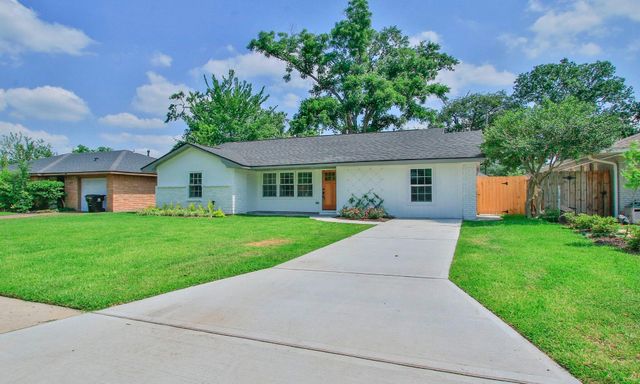 5313 De Lange Lane, Houston, TX 77092