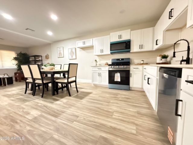 937 W COCOPAH Street, Phoenix, AZ 85007