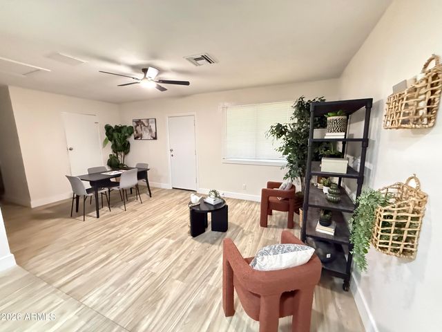 937 W COCOPAH Street, Phoenix, AZ 85007