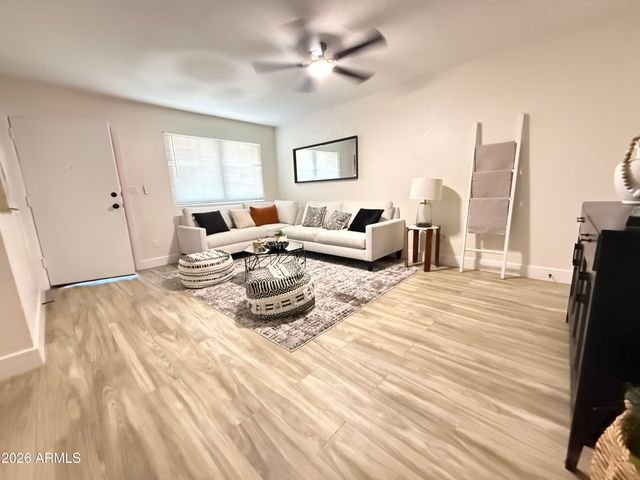 937 W COCOPAH Street, Phoenix, AZ 85007