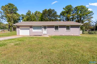 3400 Freda Lane NW, Huntsville, AL 35810