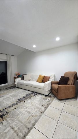 1772 Dumitru B, Corona, CA 92881