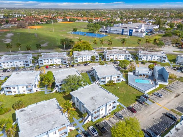 6210 SW 131st Ct 204, Miami, FL 33183